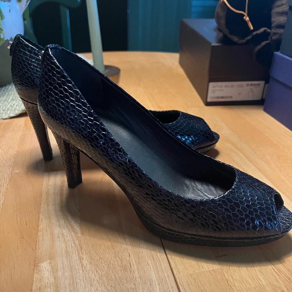 Stuart Weitzman peep toe heels